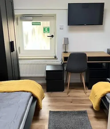 Moderne In Weissenburg Apartment